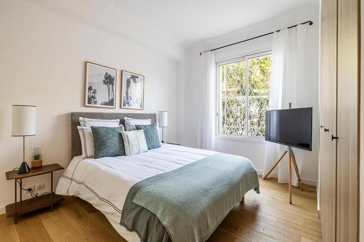 92 Croisette - Luxueux 3 Chambres Sur Croisette Avec Parking Cannes 0*,  France