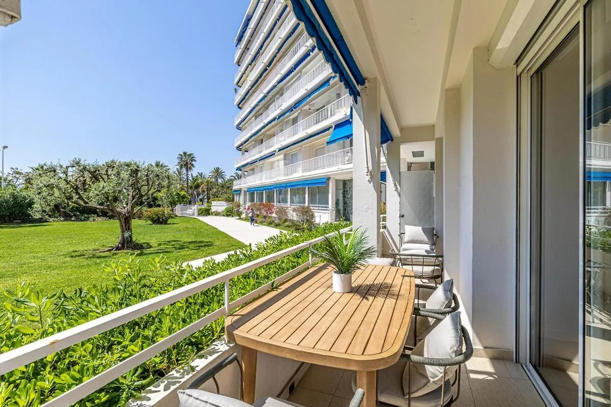 92 Croisette - Luxueux 3 Chambres Sur Croisette Avec Parking Cannes Apartment